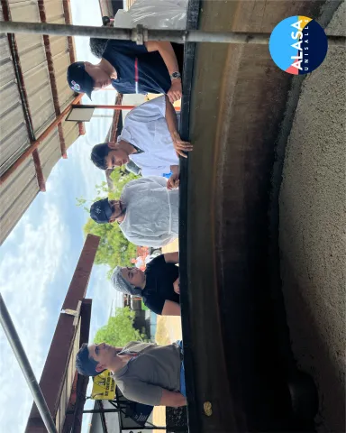 Contáctanos
