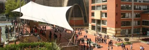 Se Reinagura la Cancha Deportiva de la Sede Chapinero