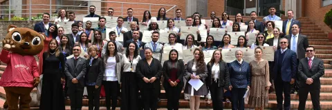 Utopía gradúa su décima cohorte de Ingenieros Agrónomos