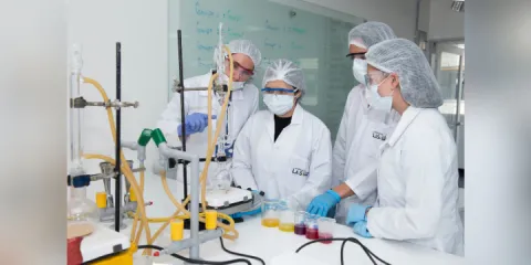 Laboratorio instrumental de alta complejidad de Unisalle procesará pruebas Covid-19