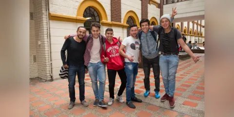 Lasallistas de corazón: dejémonos llenar del amor que da alegría a nuestras vidas