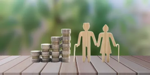Reducción de semanas de cotización de pensión para mujeres