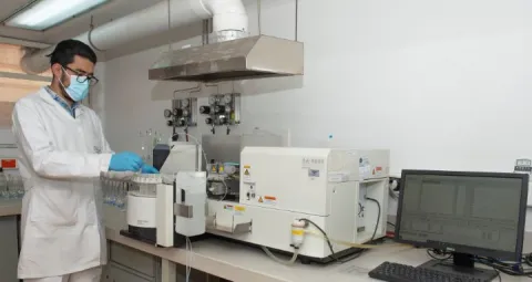 Laboratorio Instrumental de Alta Complejidad LIAC