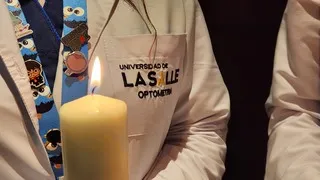 La entrega de la luz permite a los estudiantes de VII semestre iniciar su Clínica Mayor
