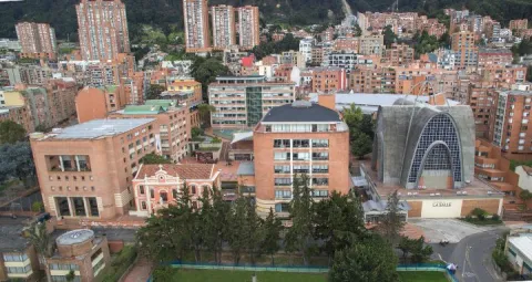 Fotografía aérea sede Chapinero