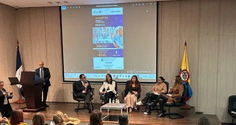 Seminario Internacional sobre la Presbicia