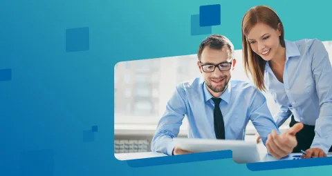 Profesionales en entorno corporativo analizando datos – Doctorado en Administración, Universidad de La Salle