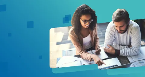 Ejecutivos revisando balances contables – Maestría en Contabilidad Internacional, Universidad de La Salle