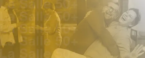 Personas mayores bailando y disfrutando