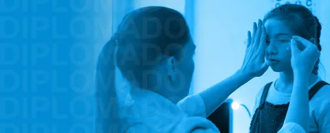 Revisión de estrabismo por un profesional