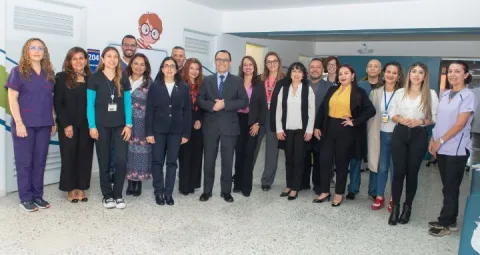 La Clínica de Optometría cuenta con un equipo profesional y humano con una experiencia y trayectoria significativa