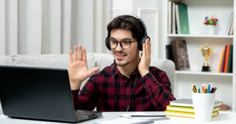Estudiante en virtualidad