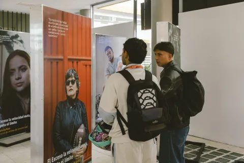 Comunidad lasallita visitó exposición