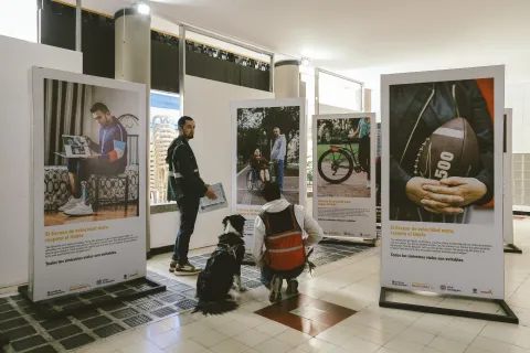 Comunidad lasallista se interesa en exposición fotográfica