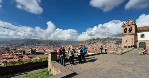 Gira académica a Perú