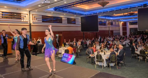 Egresados participando en eventos de la Universidad de La Salle