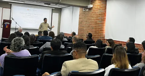 Política educativa y cualificaciones nacionales