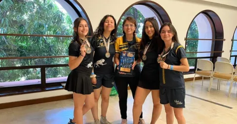 Selección de tenis de mesa femenina 