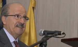 Docente Lasallista, nuevo miembro en la Academia Nacional de Medicina
