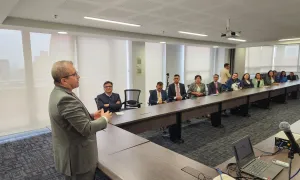 Galardón San Juan Bautista de La Salle a optómetra lasallista