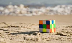 Mejora tu inteligencia espacial con el cubo rubik