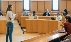 ¿Cómo prevenir la deserción universitaria en Colombia?