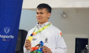 Estudiante de la Universidad de La Salle con medalla de oro