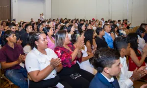 Familiares y graduandos 