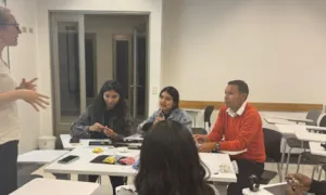 Estudiantes en la semana cultural del CLUS.
