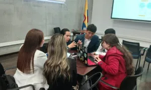 Estudiantes en Hackaton