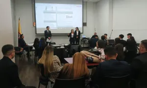 Estudiantes en Hackaton