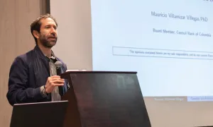 Dr. Mauricio-Villamizar