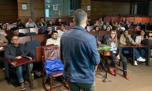 Víctor Olaya en la charla 