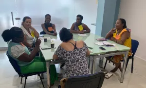 Mujeres afro del Chocó en grupos de trabajo