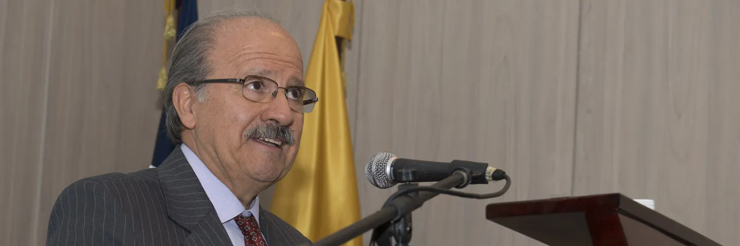 Docente Lasallista, nuevo miembro en la Academia Nacional de Medicina