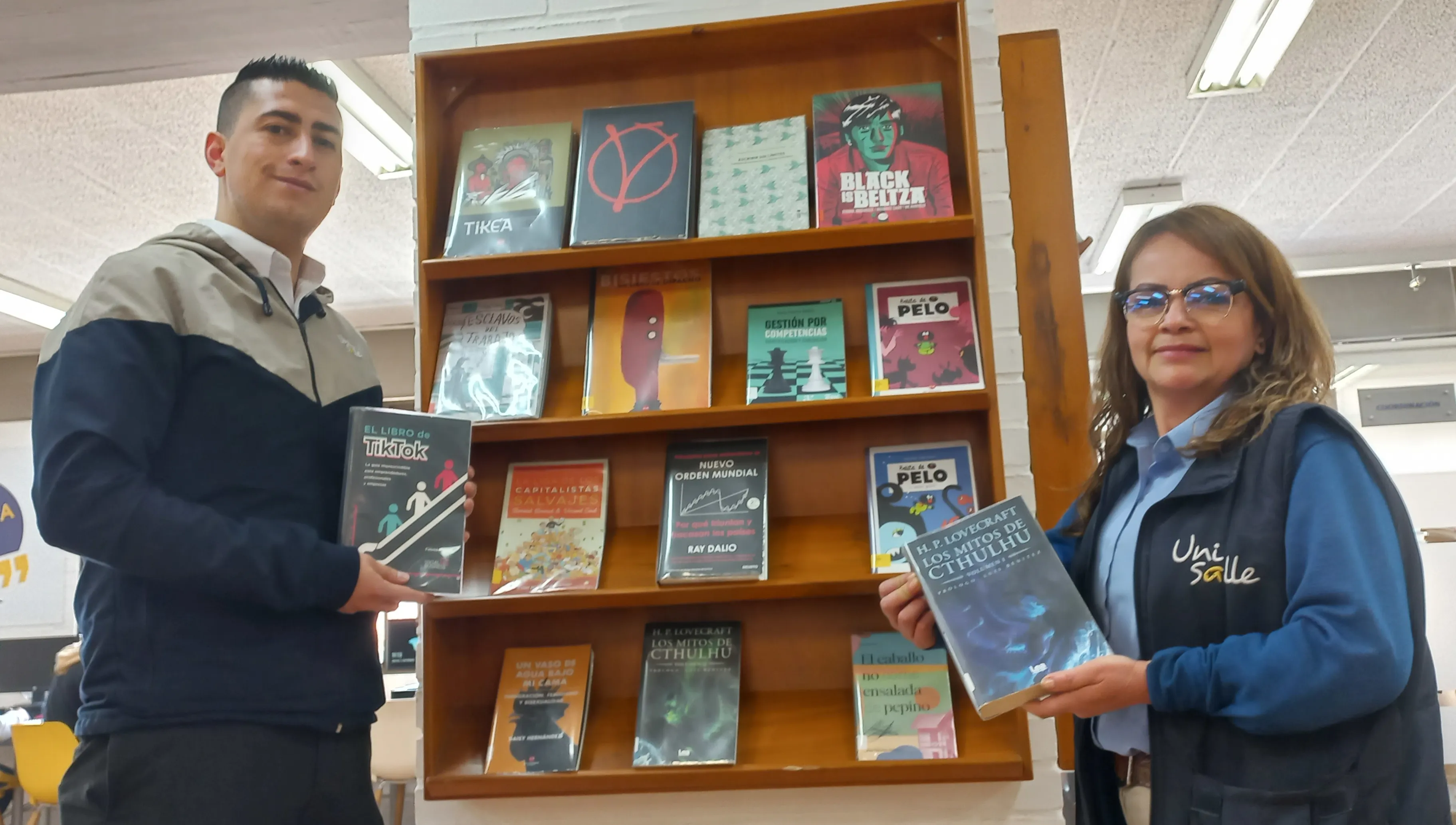 Primera exposición de novedades editoriales FEEDS-Biblioteca