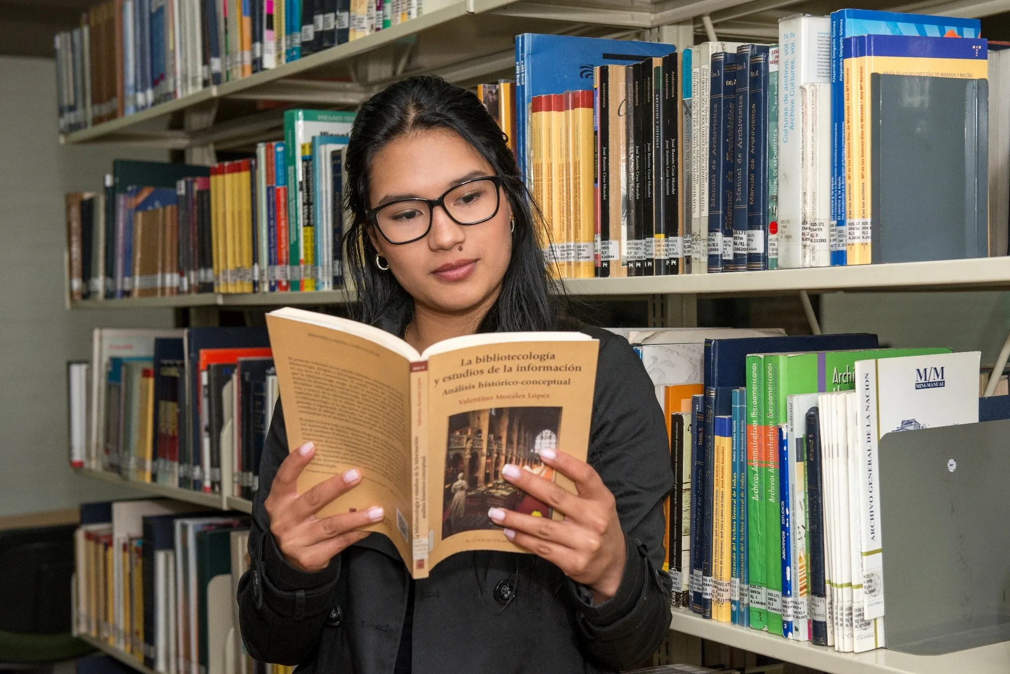 Sistemas de Informacion Bibliotecología y Archivística 48 años de Historia