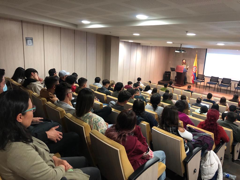 Jueves con la DRII: Internationalization at home and University's positioning