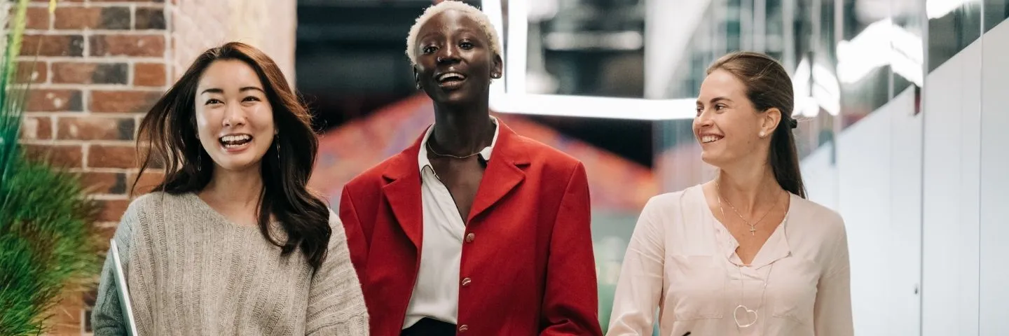 Mujeres migrantes que emprenden en Colombia