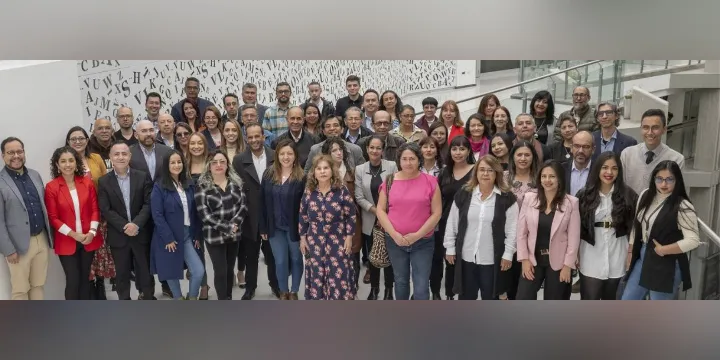 Programas en Educación reciben acreditación internacional