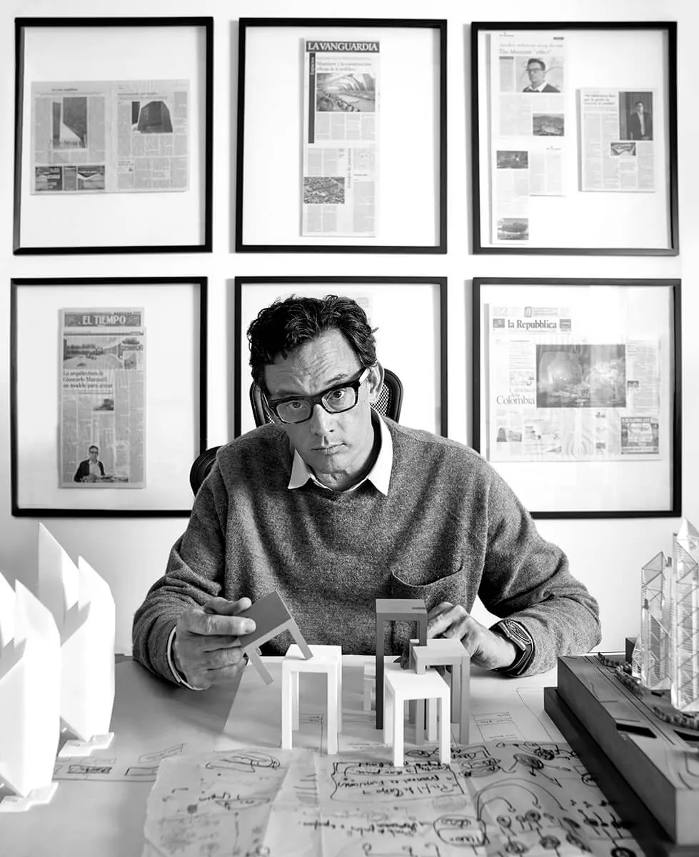 GIANCARLO MAZZANTI. Seis estrategias para una arquitectura abierta y...