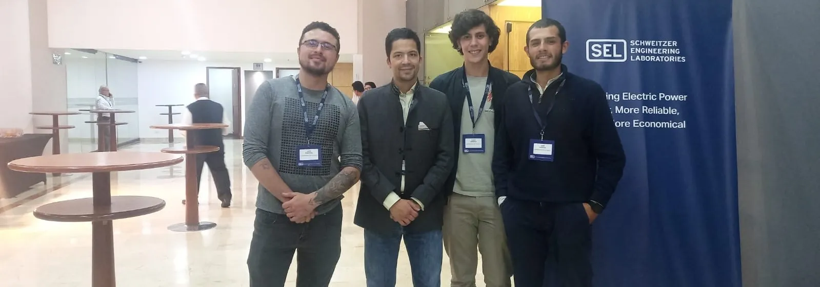 Asistencia a seminario sobre generación renovable y su impacto en sistemas de...