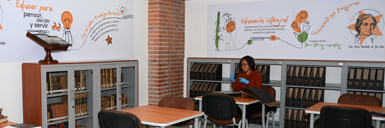Biblioteca Unisalle presenta sus Colecciones Especiales