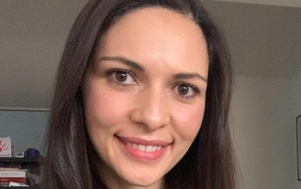 La doctora Aída es docente del programa de Optometría 