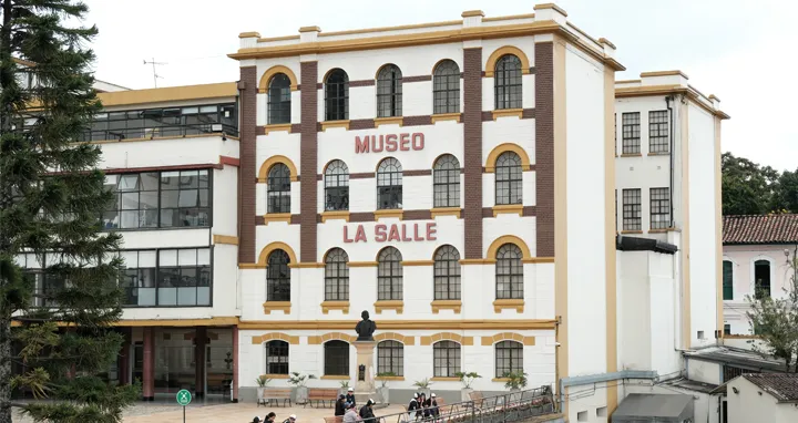 Fachada del Museo La Salle