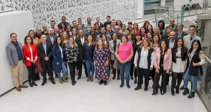 Directivos y docentes de la Facultad Ciencias de La Educación