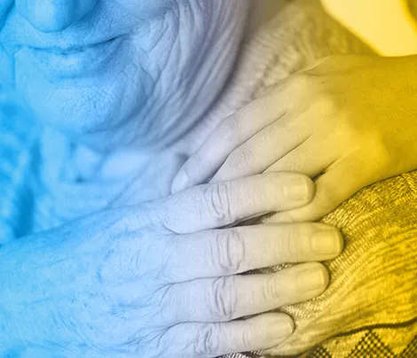 Habilidades socioemocionales en el cuidado del adulto mayor