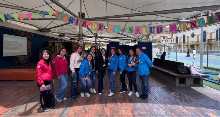 Fotografía equipo de orientación