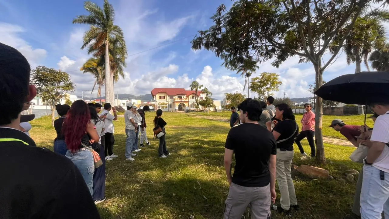 Estudiantes de Arquitectura, en intervención en Fusagasugá. 