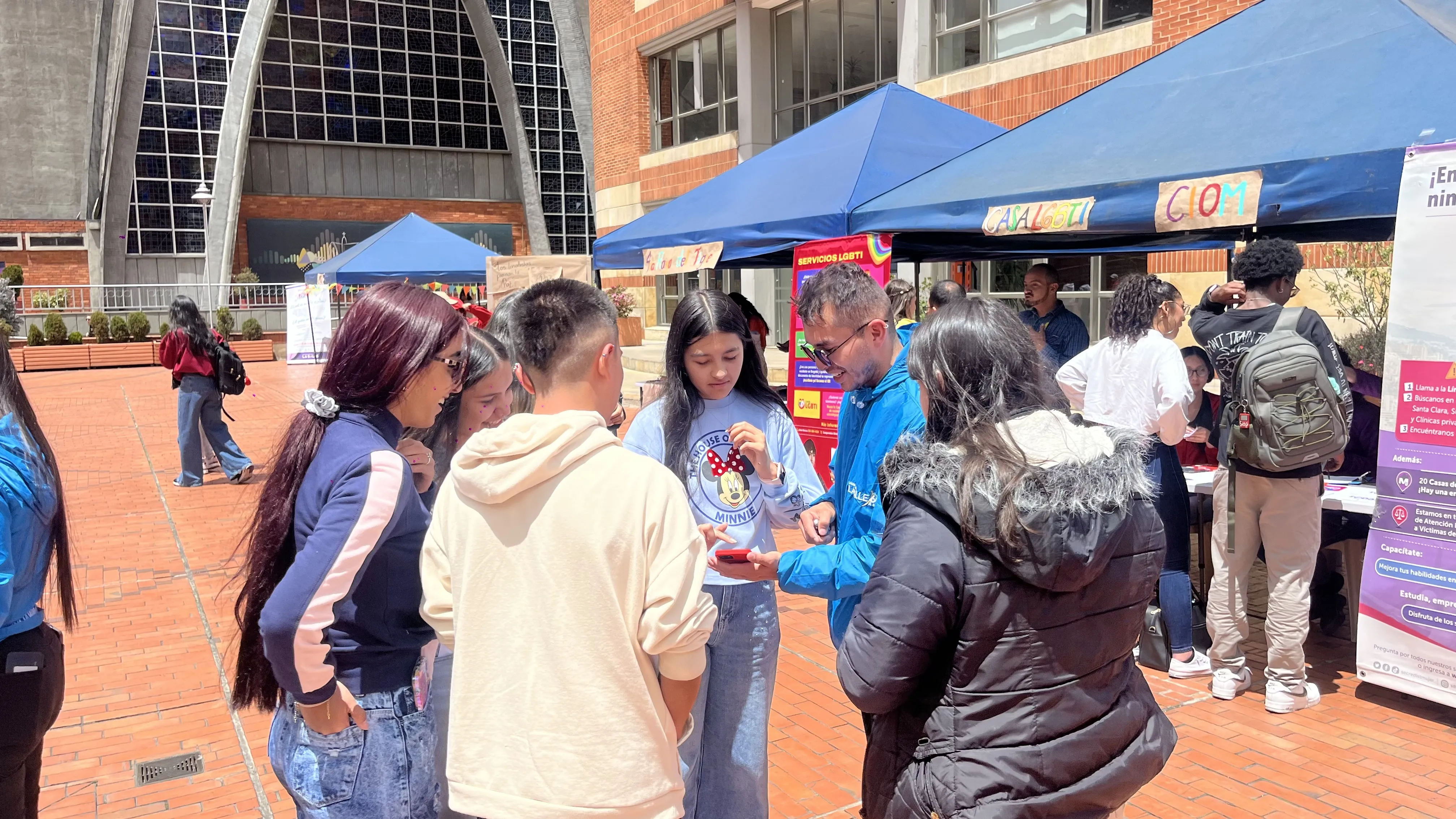 Feria de Servicios de Referencia y Orientación